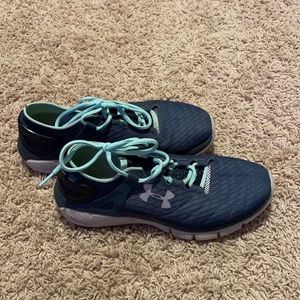 Navy blue, Under Armor running shoes a women’s 8.5